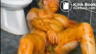 blond MILF makes a mess