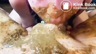 DSG ULTRA CUTE SCAT YOUNG SLUT!