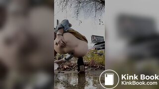 Girls pooping outdoor