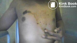 Twink smearing shit on his chest