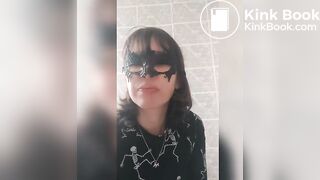 Retard bitch eating shit from man's asshole