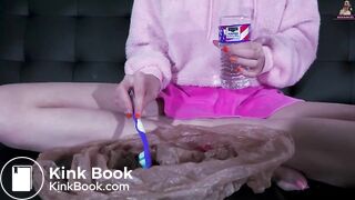 Mar1a Anj3l Shit Toothpaste