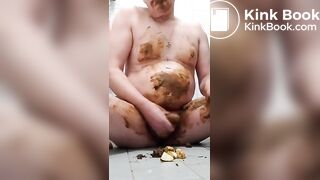 Piggy me, eating an apple