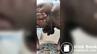 Morning dump  - Guys into filthy raunch, and scat