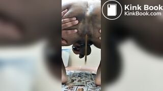 Morning dump  - Guys into filthy raunch, and scat