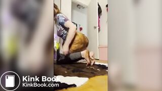 Solo scat MILF shitting on her feet