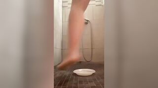 girl poops and smears shit on her tits