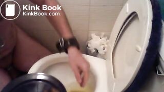 Her Daughter's Shit for feeding : preparation