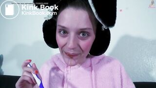 Maria Anjel shit toothpaste