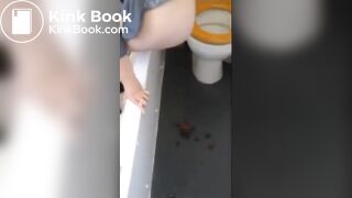 Amateur Wife Taking a Dump On the Floor