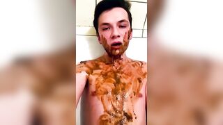scat boy pissing