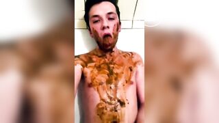 scat boy pissing