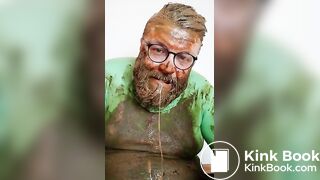 Dirty dildo sucking & shit smearing