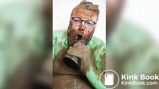 Dirty dildo sucking & shit smearing