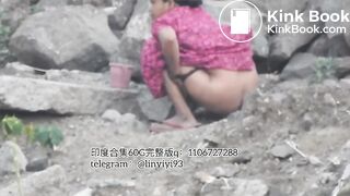 The girl excreted profusely in the toilet 70