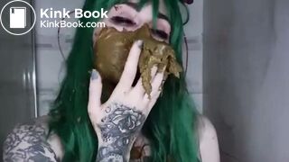 Dirty Betty shot smear in green panties