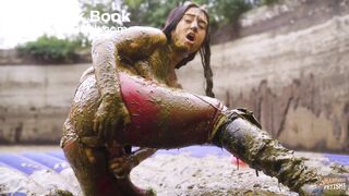 Rada Brewer Sexy in the manure pit