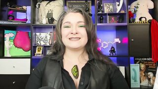 L’art d’approcher une dominante sur le web. Kinky Dating conseil.