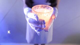 A mature woman who pretends to be neat has a big ejaculation after masturbation/There is a trick at