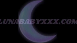 Luna Baby and Flaxk hiking in Las Vegas for a public fuck and facial