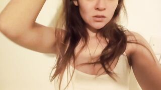 Colegiala argentina ninfomana me gusta meterme los dedos al coño