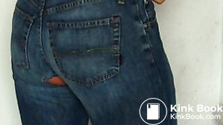 KV in knallengen Jeans