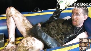 Messy Rubber Boat Slurry Cruise