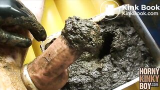 Messy Rubber Boat Slurry Cruise