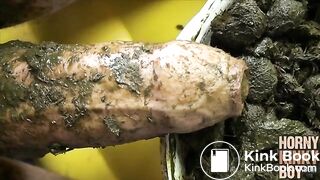 Messy Rubber Boat Slurry Cruise