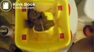 Piss into toy potty