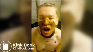 Boyfriend shits for his girlfriends pleasure