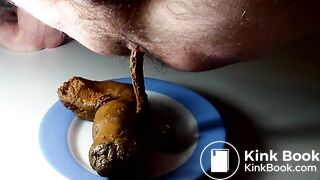 Me shitting in an oval plate (without sound)