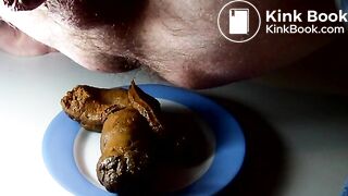 Me shitting in an oval plate (without sound)