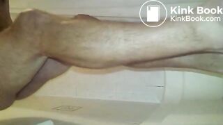 Hot canadian man taking a shit