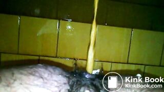 shit in shower
