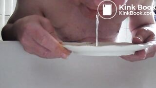 Piss onto plate and play