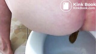 Eating Shit From a Toilet & Painting Face with SHIT!