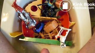 Generic playset pissed