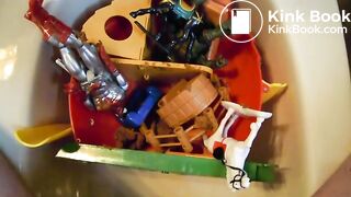 Generic playset pissed