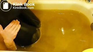 pooping in lycra in bathtub