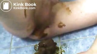 shitting and licking