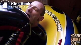 Rubber Boat Pig Play