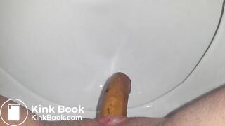 Dicke Wurst ins Klo gedrückt ;)