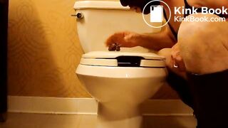 shitting 06