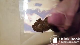 hotwick1 me chie et éjacule sur mon visage