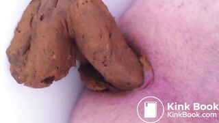 In die Badewanne gekackt