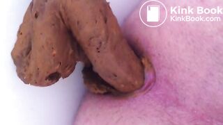 In die Badewanne gekackt