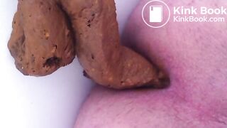 In die Badewanne gekackt