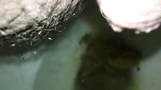 Me shitting