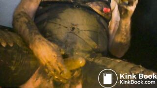 smeared in shit while dressed like a pro